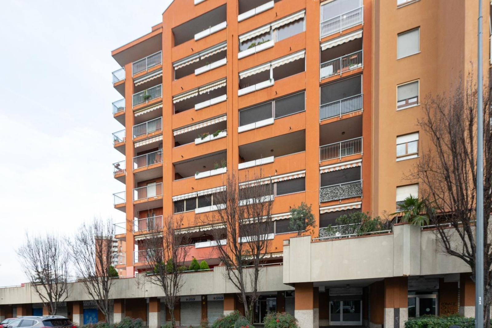 Bright With Balcony And Terrace Milan